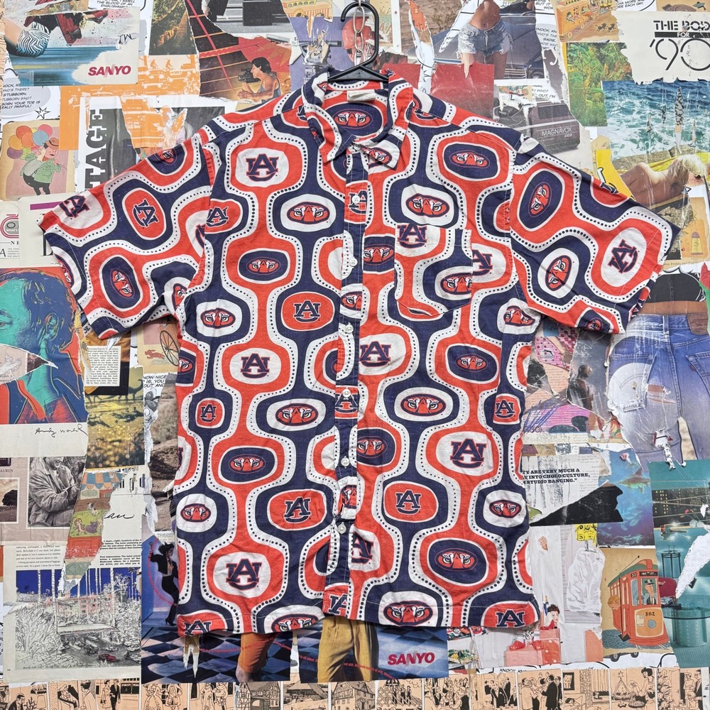 Auburn‎ Tigers Short Sleeve Button Up Shirt Men's All Over Logo Wes and Willy